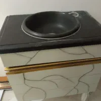 روشویی کار کرده همراه با آینه وباکس