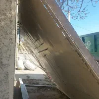 درب آهنی .در حیاط