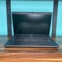 لپ‌تاپ دل مدل 5400 پردازنده i5 نسل هشت