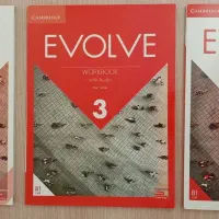 سه جلد کتاب زبان EVOLVE