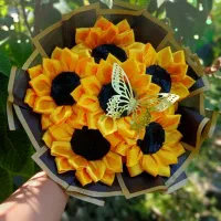 دسته گل‌ روبانی|گل مصنوعی|خوی, |دیوار