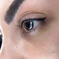 نیازمند مدل فیبروز خط چشم شیدینگ لب