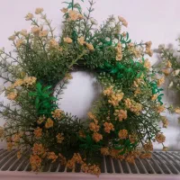 حلقه گل در اتاق