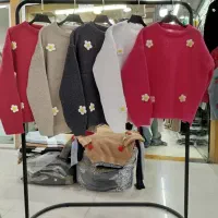 فروشنده خانم جهت کار در لباس زنانه