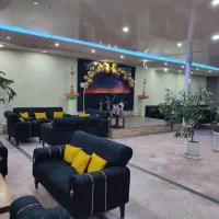 کافه رستوران شب نشین