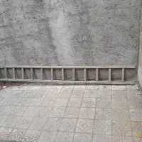 نردبان چوبی