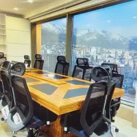 استخدام نیروی خدمات