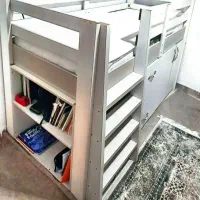 تخت خواب نوجوان در حد نو بدون تشک. ۴ میلیون