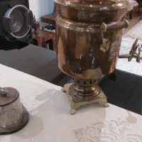 سماور زغالی قدیمی|کلکسیون اشیاء عتیقه|چهارباغ, |دیوار