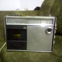 رادیوهای قدیمی فروخته میشود