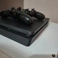 پی اس فور اسلیم ۵۰۰ گیگ کپی خور ورژن۹ دو دسته اصلی|کنسول، بازی ویدئویی و آنلاین|نهاوند, |دیوار