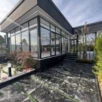 ویلا-شیشه-ای-فوق-مدرن-جکوزی-نوار-جنگلی-نور