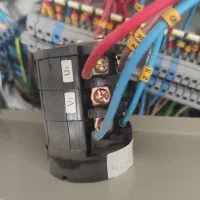 برق کار ساختمان اورژانسی