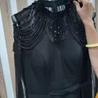 لباس مجلسی|لباس|رودهن, |دیوار