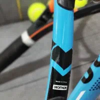 دو راکت تنیس decathlon همراه ۴ توپ و کیف|ورزش‌های توپی|فردیس, دهکده|دیوار