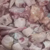 سربال واسکلت مرغ برای مصرف حیوان