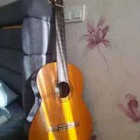 گیتار یاماها c40