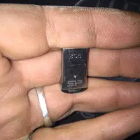 تعدادی فلش مموری