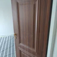 درب ساختمان در حد نو