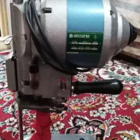 چرخ راسته. سردوز 4نخ. قیچی برقی|چرخ خیاطی و ریسندگی|مشهد, شهرک مهر آباد|دیوار