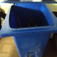 سطل زباله وبشکه|ظروف نگهدارنده، پلاستیکی، یکبارمصرف|کازرون, |دیوار