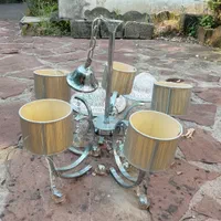 لوستر ۵ شعله و ۲تا چراغ دیواری