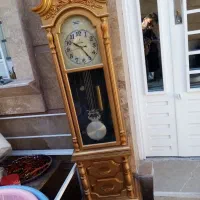 ساعت ایستاده در حد نو پلاستیکی