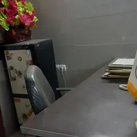 ۲۸متر با لوازم فقط برای صنف املاک