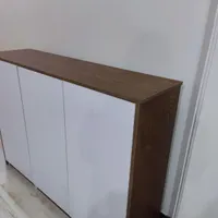 کنسول ، جاکفشی ، کتابخانه