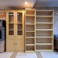 کتابخانه و میز تحریر