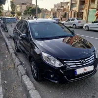 جک J4 آپشنال 1404 در حد صفر