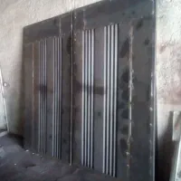 در ب ویلایی عرض ۲۷۰ ارتفاع ۲.۴۰