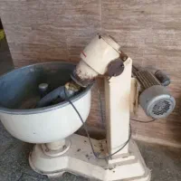 دستگاه خمیر کن