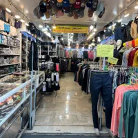 فروشنده پوشاک