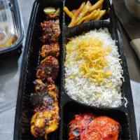 تهیه غذای مجالس با کیفیت و قیمت مناسب
