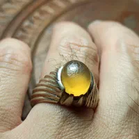 انگشتر عقیق زرد حکاکی دست|جواهرات|رشت, شهرک صبا|دیوار