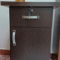 میز تحریر برای دانش آموز  عزیز