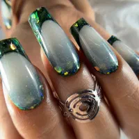 نیازمند مدل برای کارهای ژورنالی