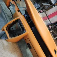 چرمکوبی وتودوزی وبازسازی داشبورد و رودری خودرو