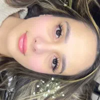 کاشت و اکستنشن مژه