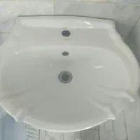 روشویی سرامیکی در حد نو