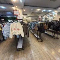 فروشنده خانم جهت پوشاک زنانه