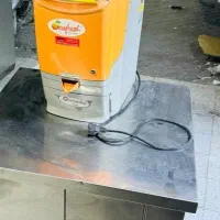 دستگاه آب پرتقال گیری