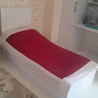 تخت نوجوان در حدنو  با پاتختی بزرگ دارای ۴کشو