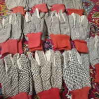 دستکش خال دار