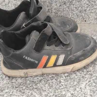 تعداد 5عدد کفش همگی ۲۰۰