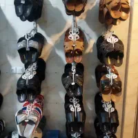 دمپایی|کیف، کفش، کمربند|ساوه, |دیوار