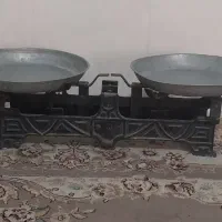 ترازوی قدیمی سنگی