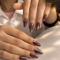 خدمات تخصصی ناخن با تخفیف ۳۰ درصدی کاشت ۵۶۰