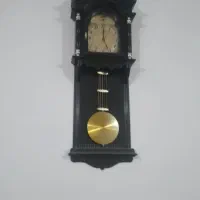 دو عدد ساعت دیواری ۸۰۰ حراج